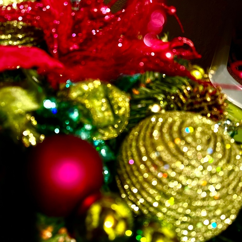 Festive Holiday Centerpiece Faux Greenery Spray - Picture 6 of 9